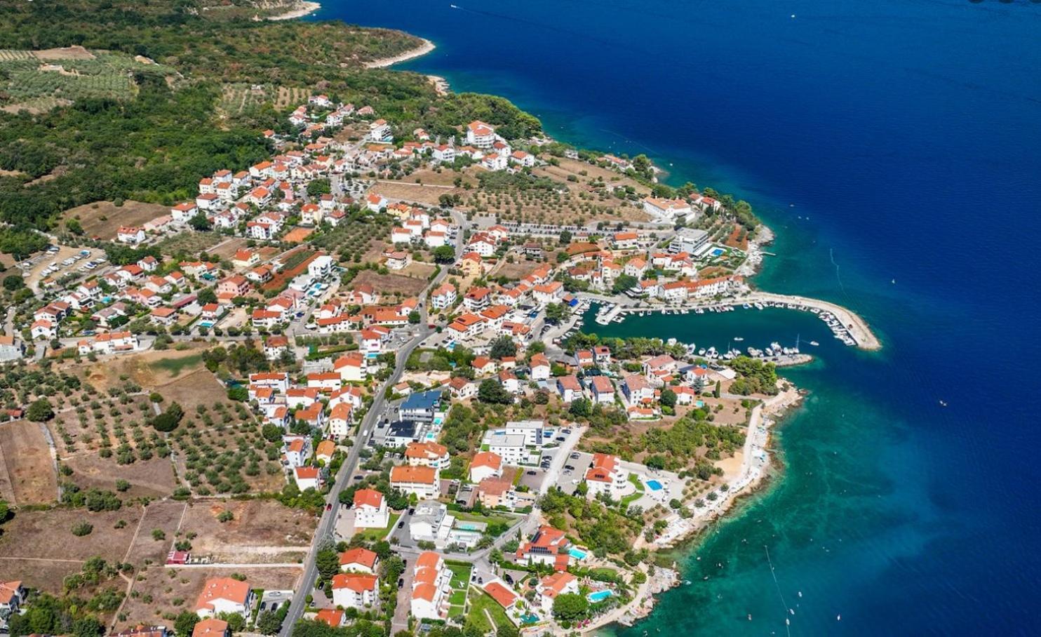 B&B Segulja Malinska Bagian luar foto