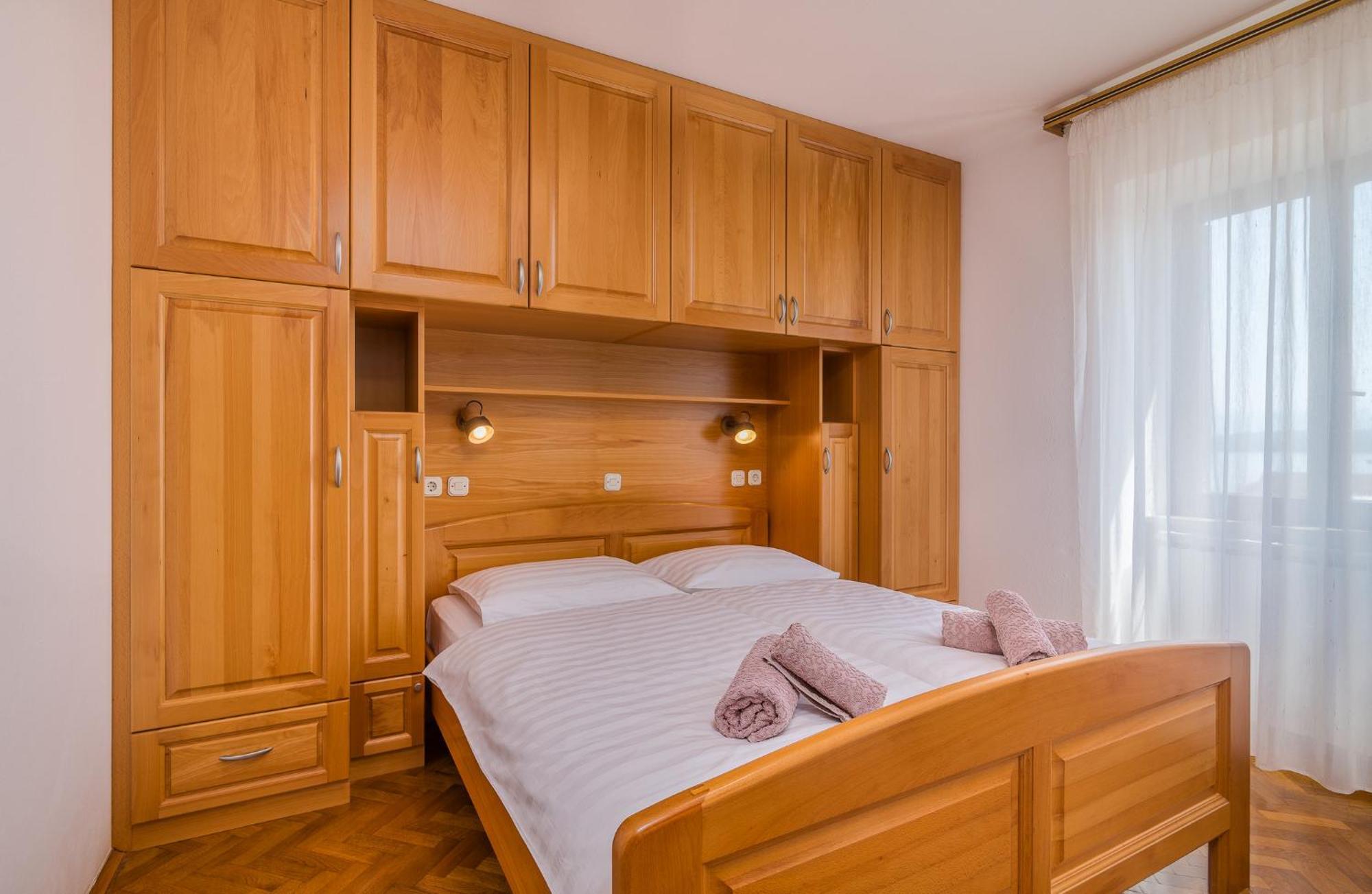 B&B Segulja Malinska Bagian luar foto
