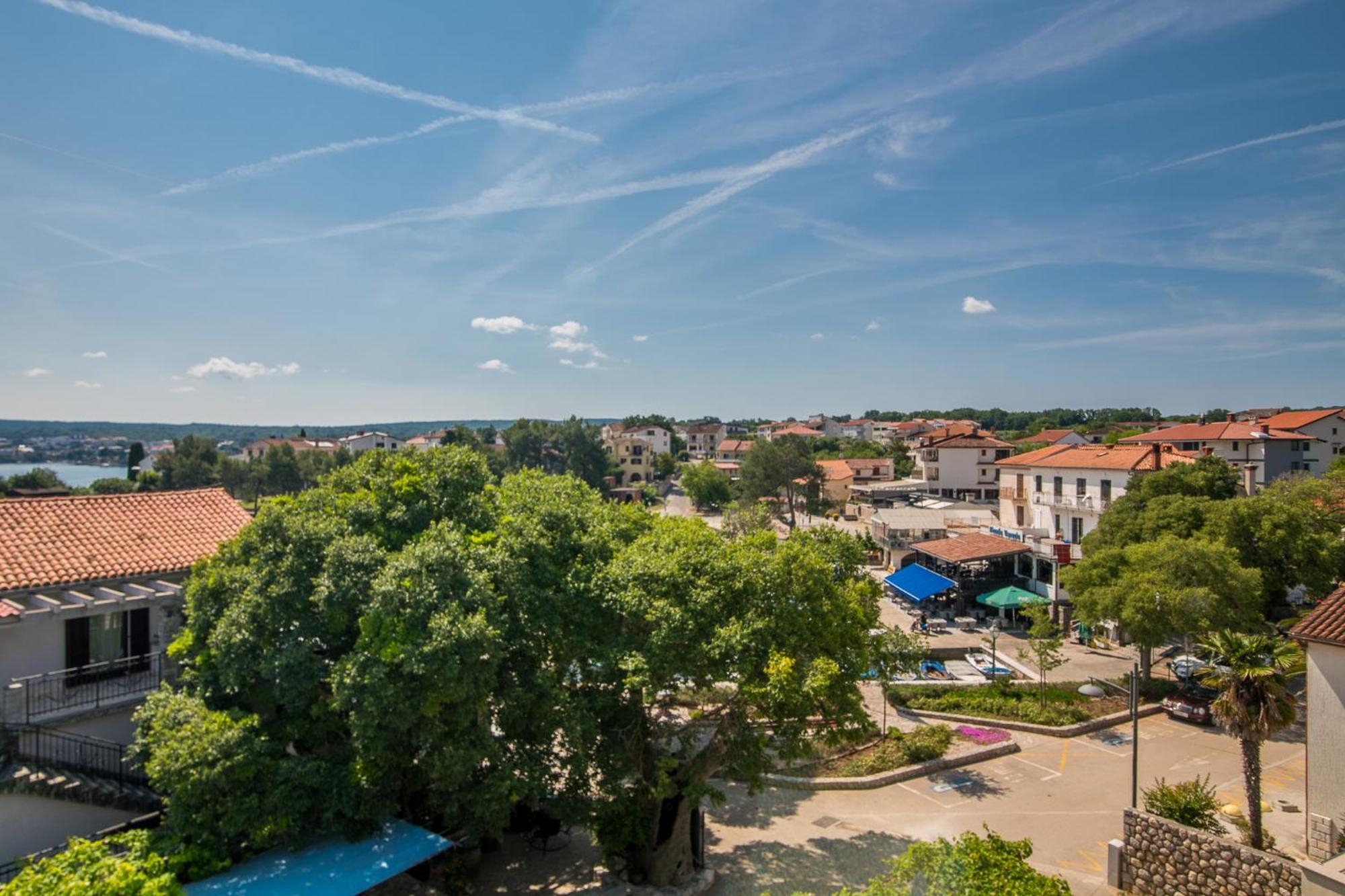 B&B Segulja Malinska Bagian luar foto