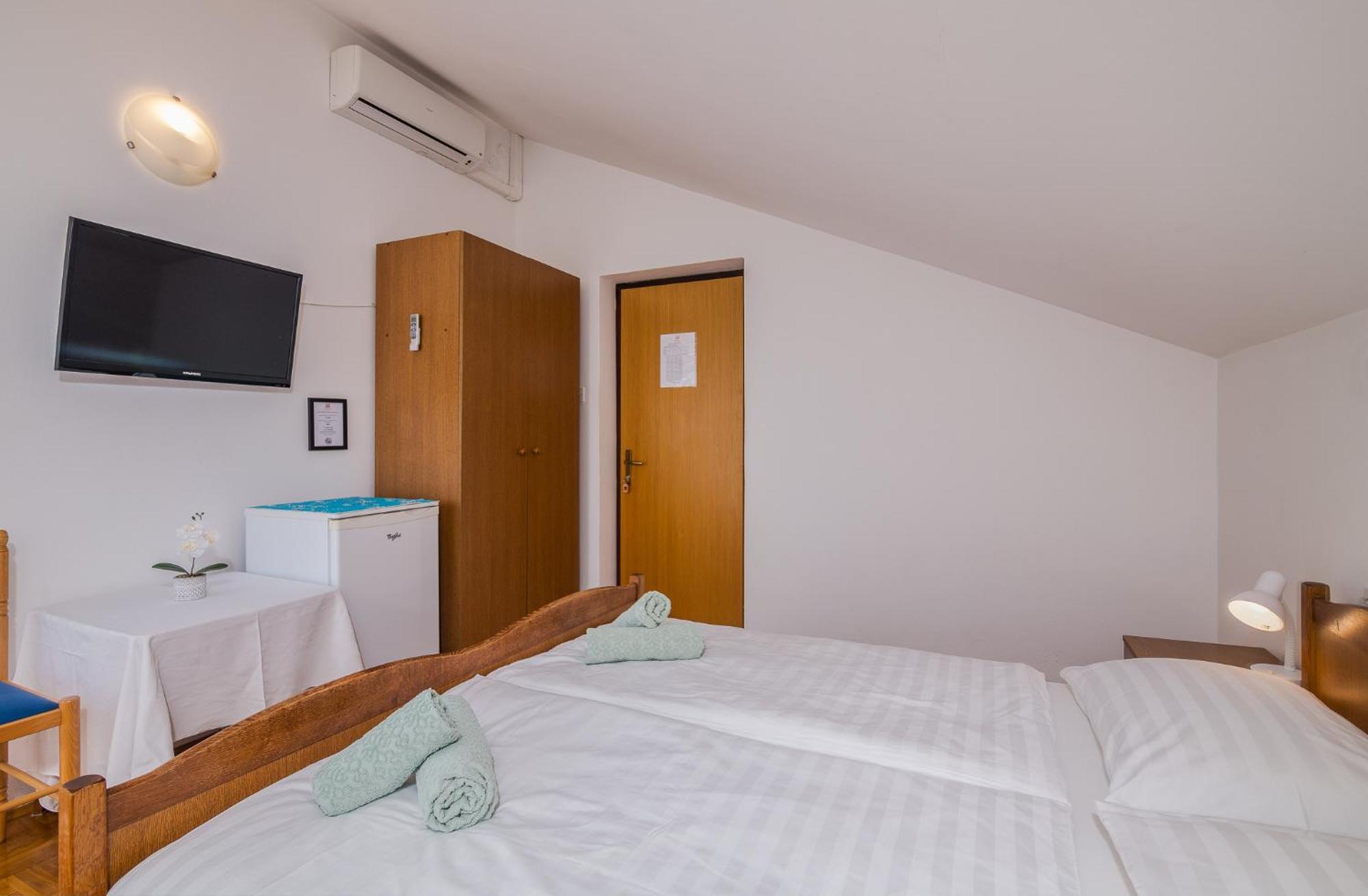 B&B Segulja Malinska Bagian luar foto