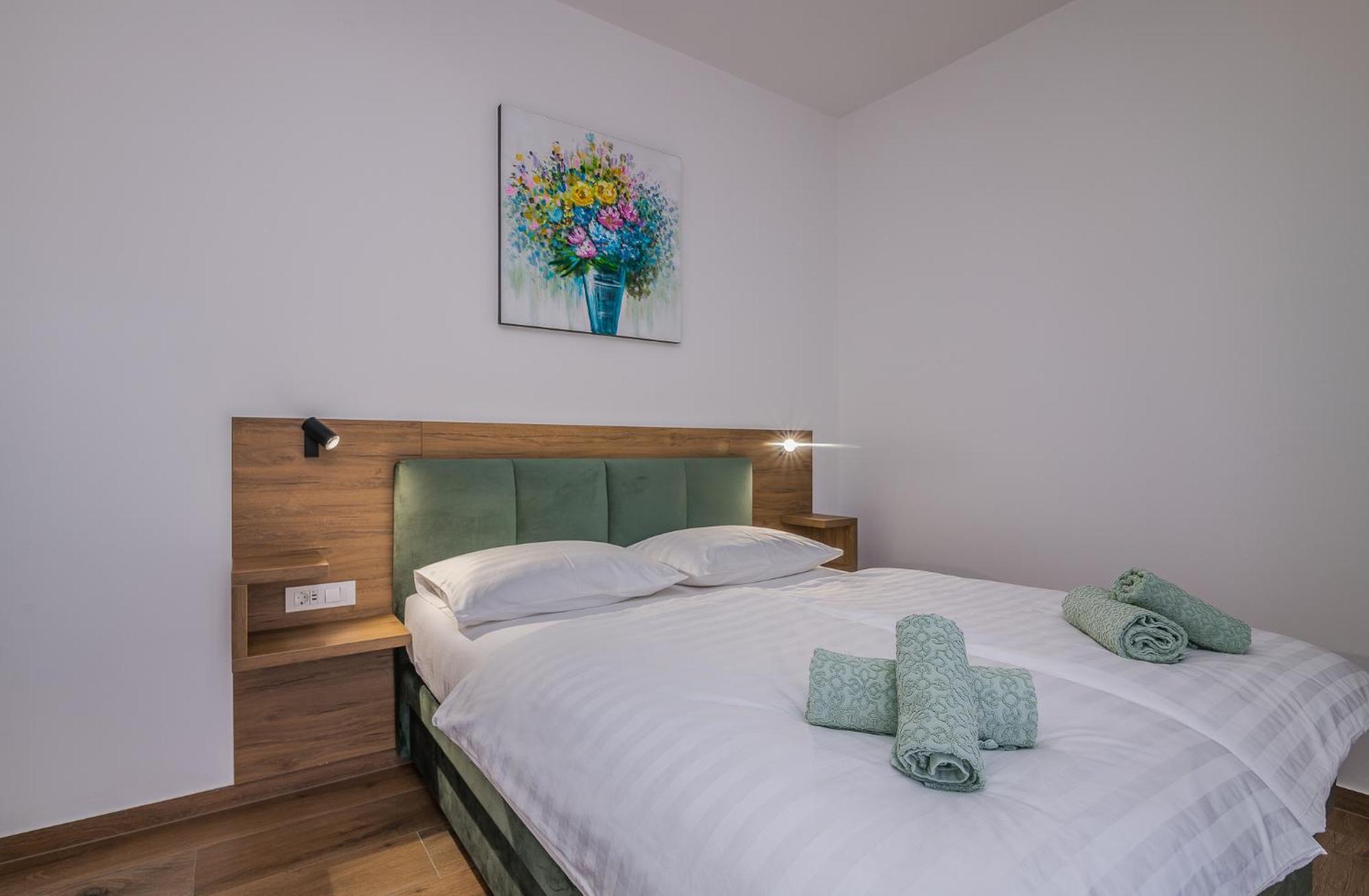 B&B Segulja Malinska Bagian luar foto